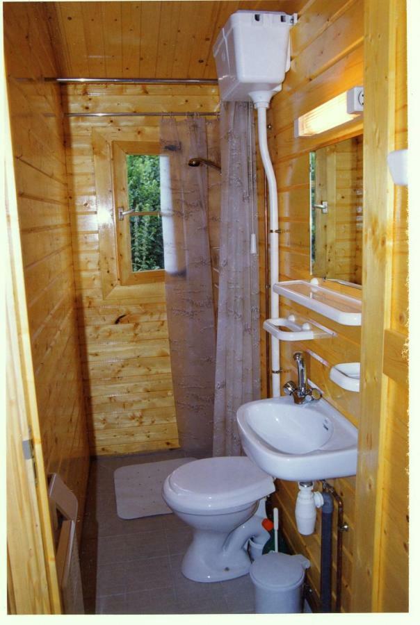 Les Chalets De Montorgueil Saurat Eksteriør bilde
