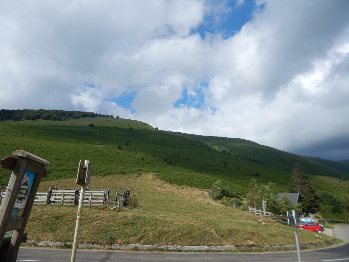 Les Chalets De Montorgueil Saurat Eksteriør bilde